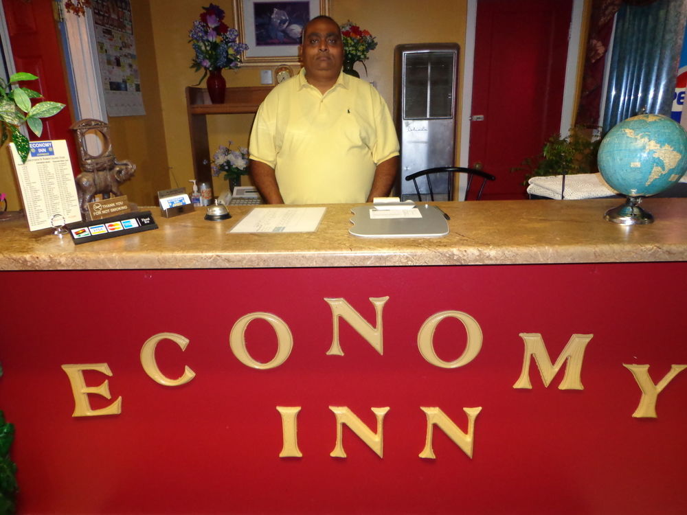 Economy Inn Express Warren エクステリア 写真