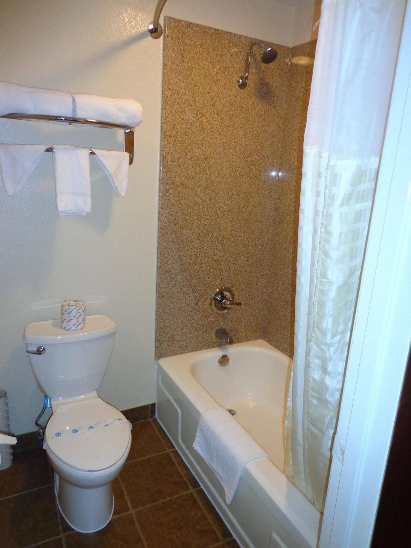 Economy Inn Express Warren エクステリア 写真