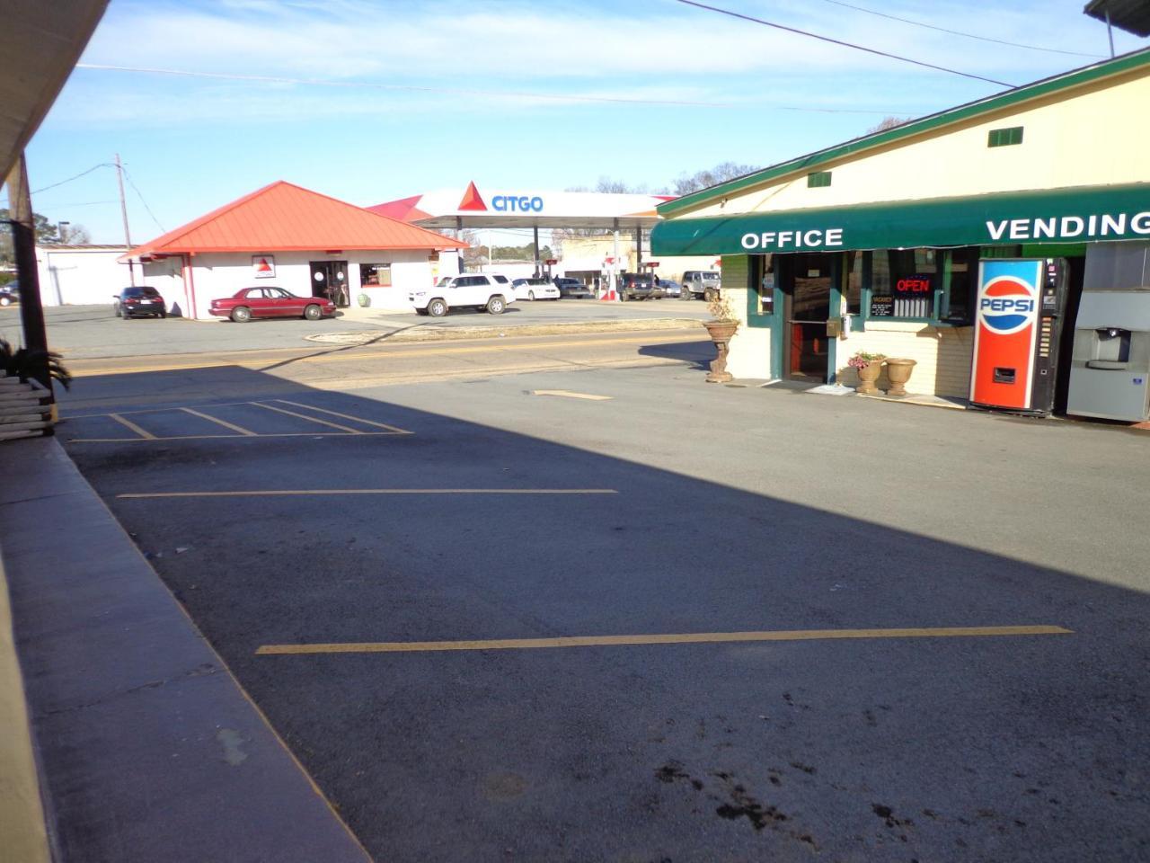 Economy Inn Express Warren エクステリア 写真
